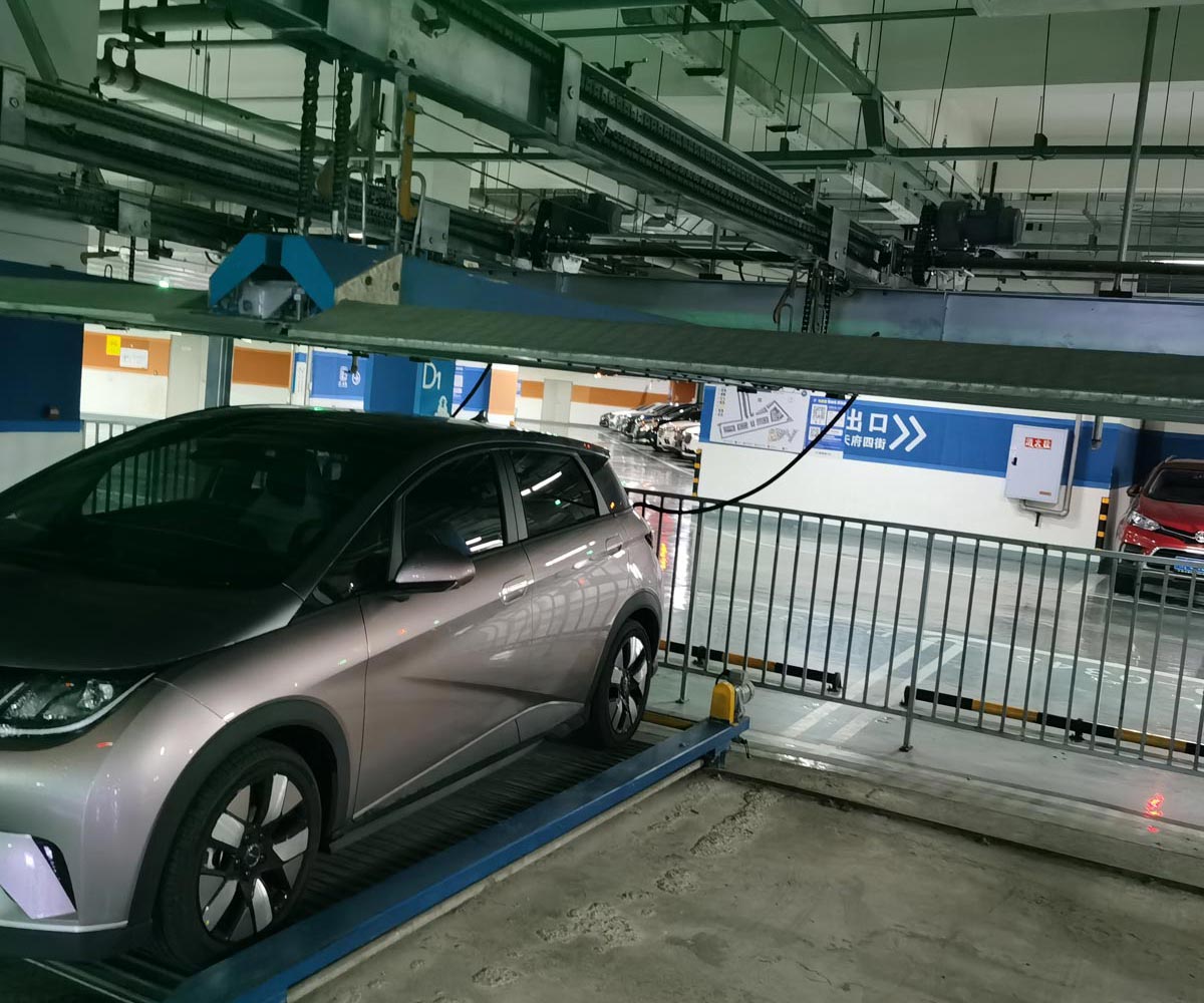新平4柱停車庫二手