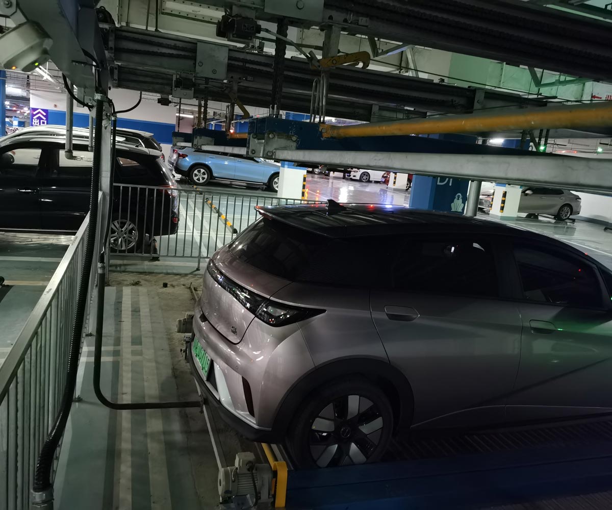 云龍升降平移立體停車場